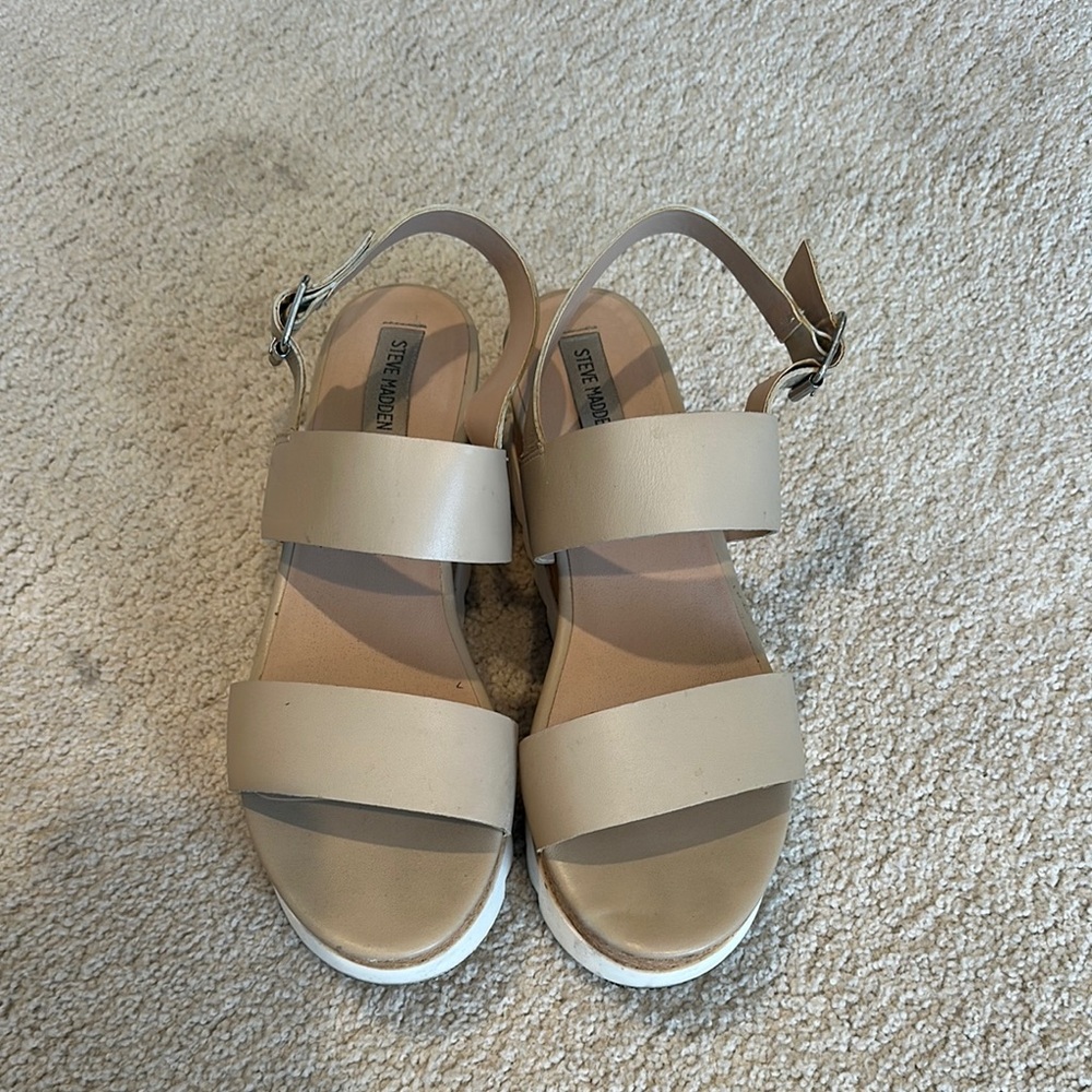 Steve Madden Women's Tan Platform Sandals - Picture 3 of 9